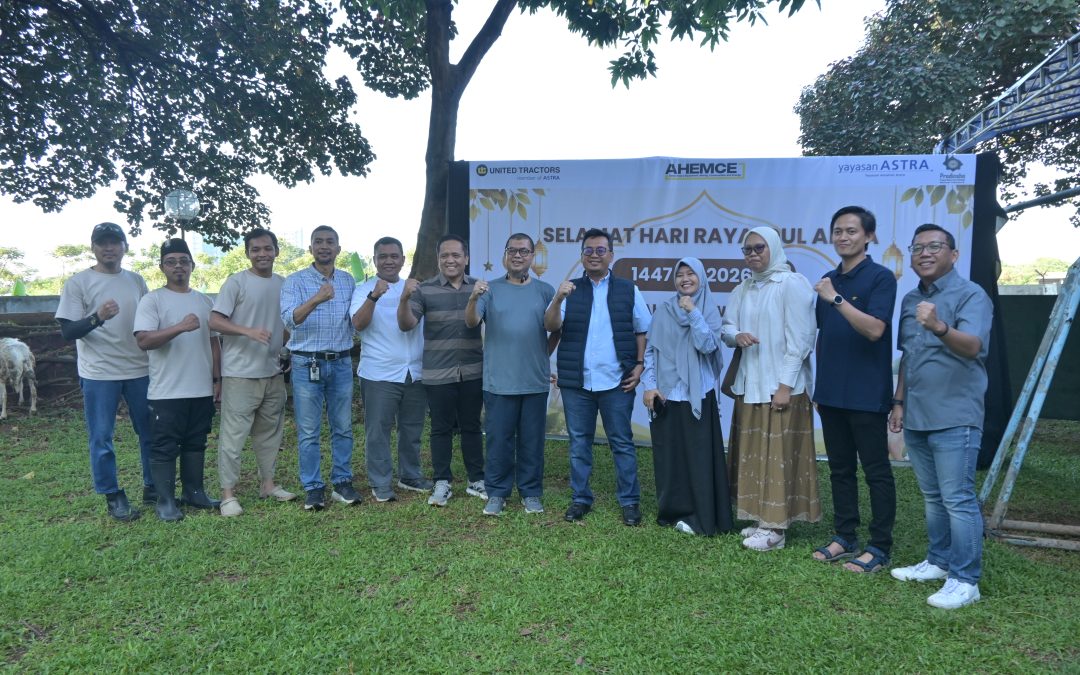 Grup United Tractors Salurkan 1.128 Hewan Kurban, Perluas Manfaat bagi Masyarakat di Berbagai Wilayah Indonesia